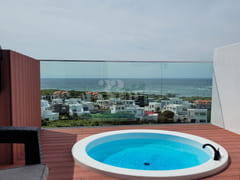 Fantastic Ocean View Luxury Home 2th image
