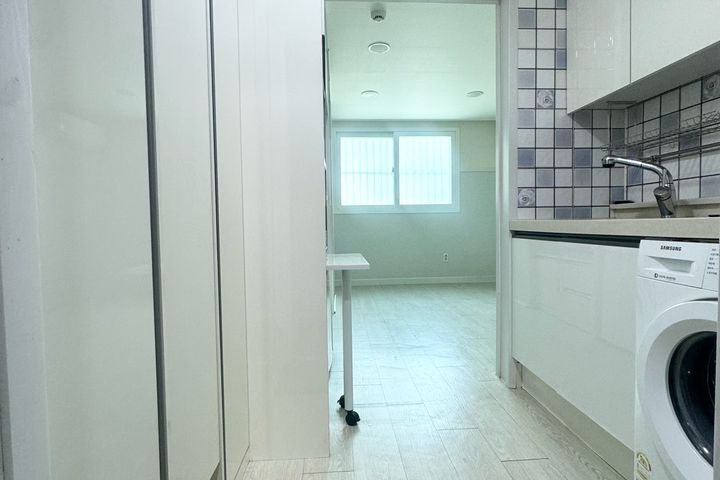 Studio apartment 5 minutes from Yongmun Stati 2th image