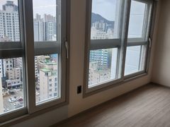 New building in front of Busan City Hall 0th image