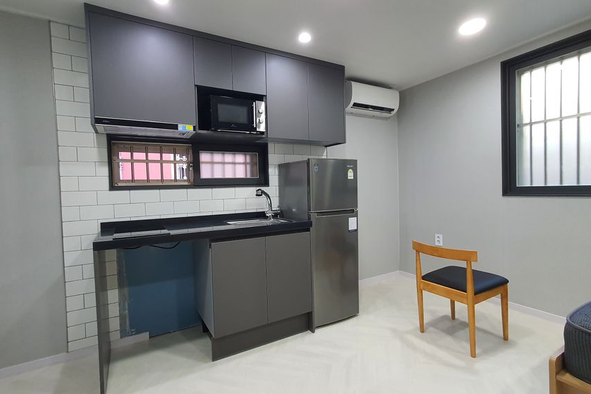 서강 정문앞 큰 원룸