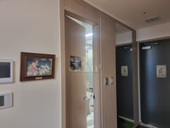 A room with a strong Instagram vibe. 15th image