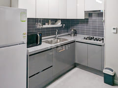 Fully-furnished Mountain View Apartment 6th image