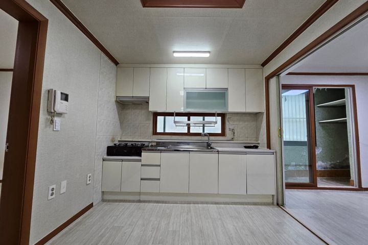 3-room apartment, 5 minutes from the station 1th image