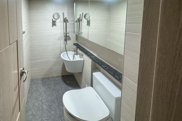 Quiet two-room apartment near Oncheonjang Sta 7th image