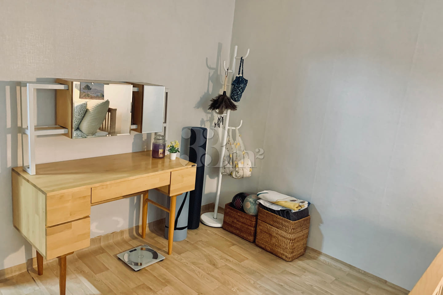 Cost-effective two-bedroom near Moran Station 11th image