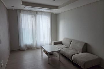 Quiet, newly built apartment