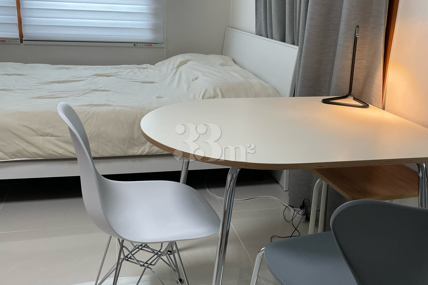 Sunny room, large studio apartment 0th image