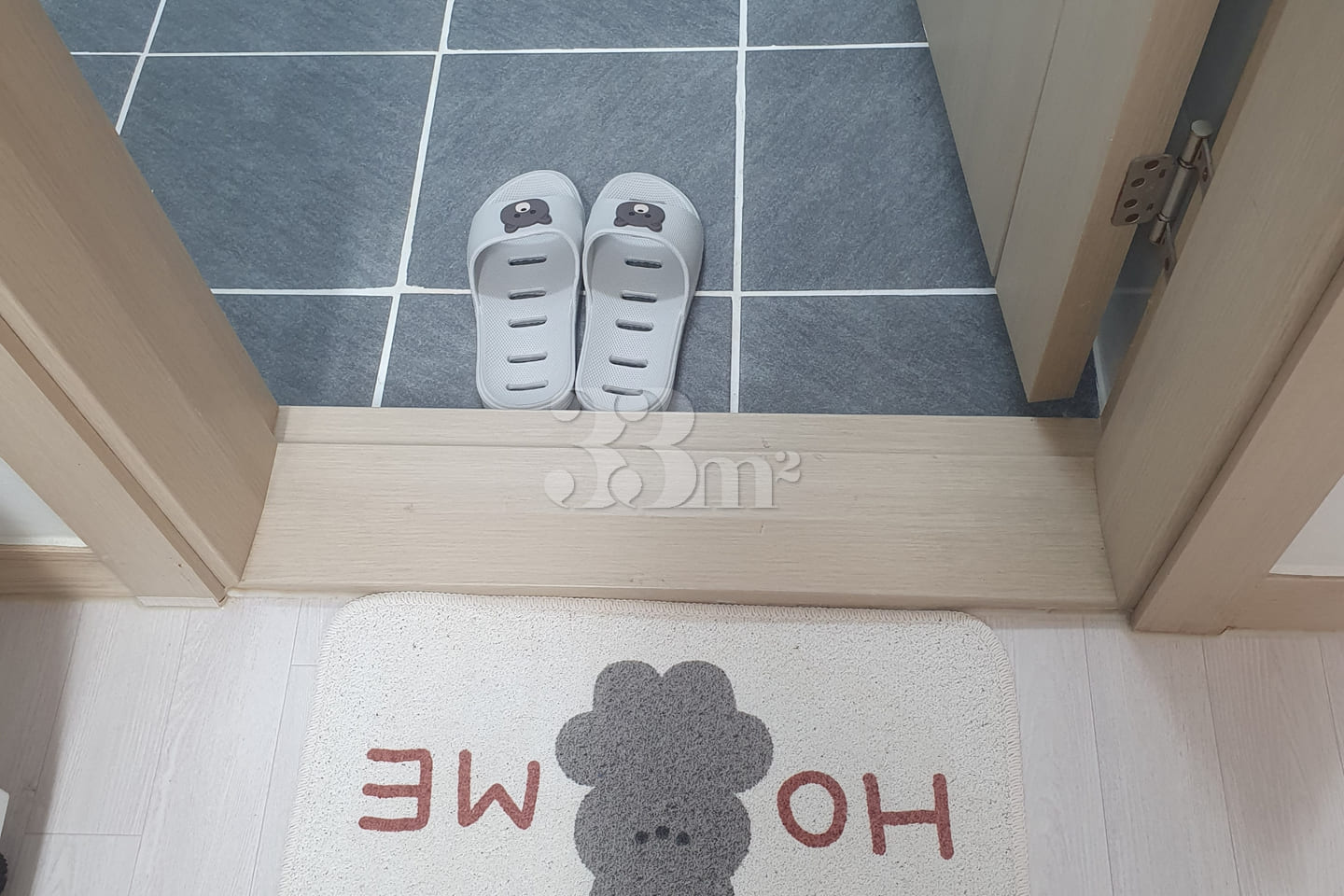 Fully furnished two-bedroom apartment near Wo 13th image