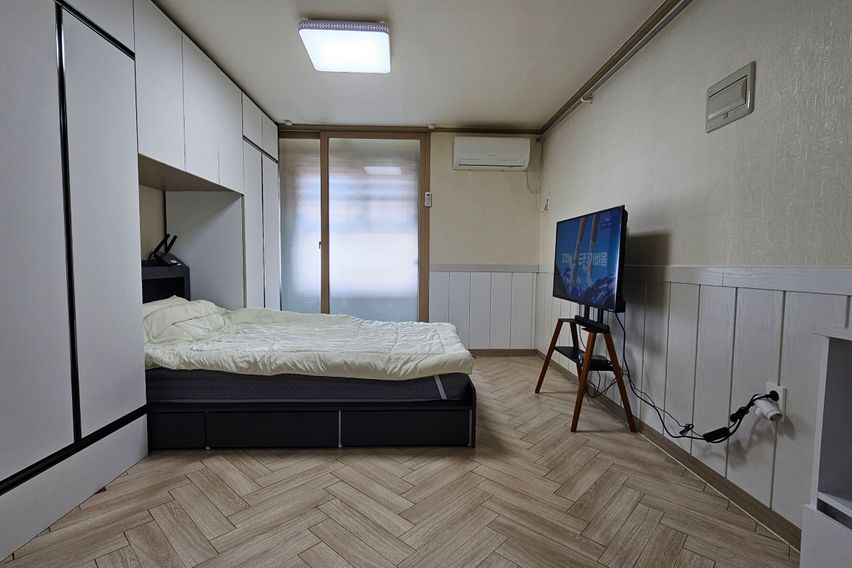 스타벅스2분 깔끔한숙소