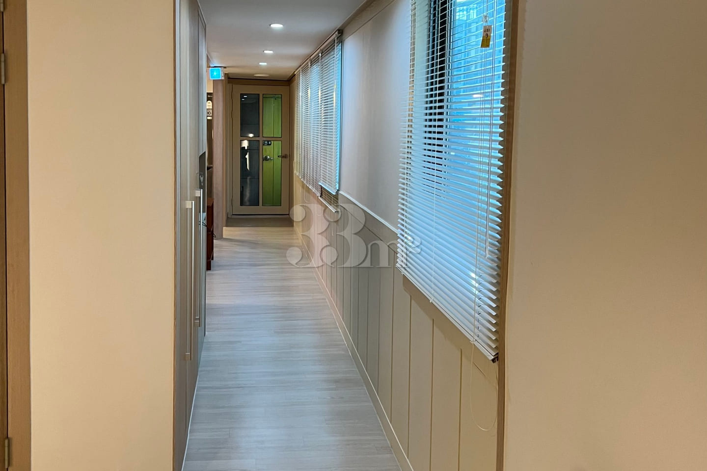 3 Bedrooms / 2 Bathrooms / Parking / Convenie 9th image