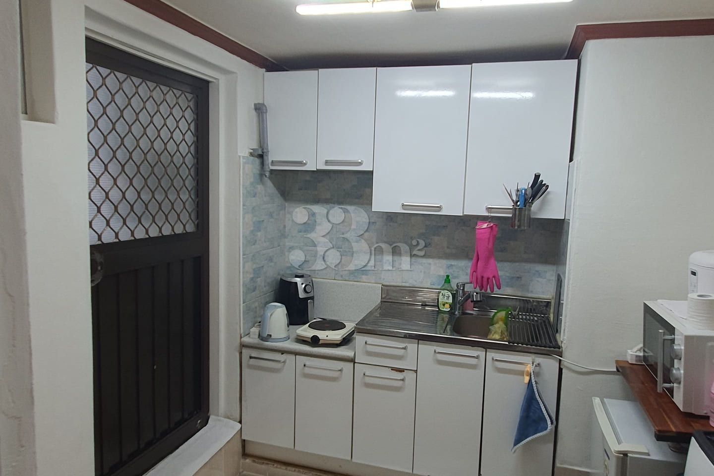 Large, fully equipped room near Gubeundari St 5th image