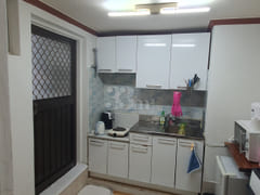 Large, fully equipped room near Gubeundari St 5th image