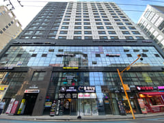 South-facing floor-to-ceiling windows ☀️ 3-mi 15th image