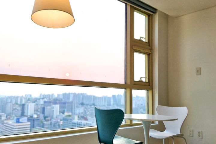 Sinyongsan/Yeouido Han River View ๐ 5th image