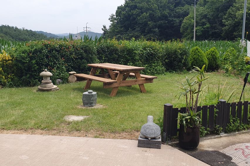 한적한 시골 편백나무집 6번째 이미지