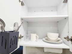 Room 202 8th image