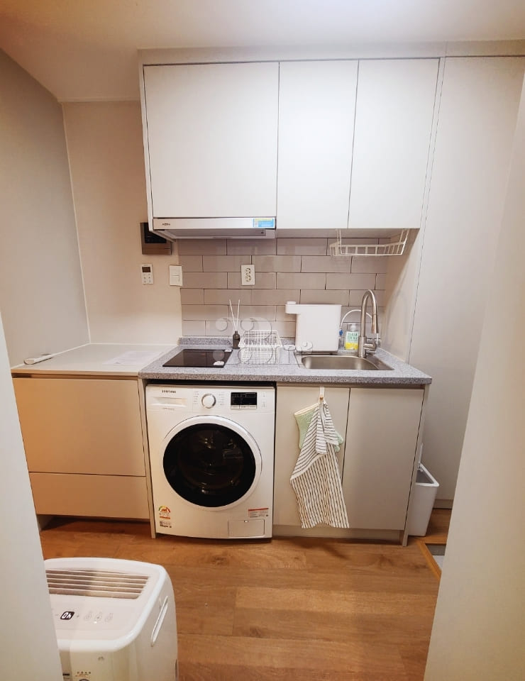 Mapo/Hongdae/Hapjeong fully furnished unit wi 9th image