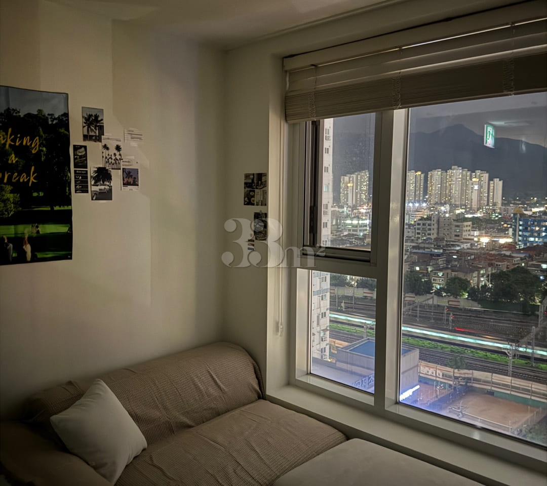 Unobstructed view right in front of Uijeongbu 9th image