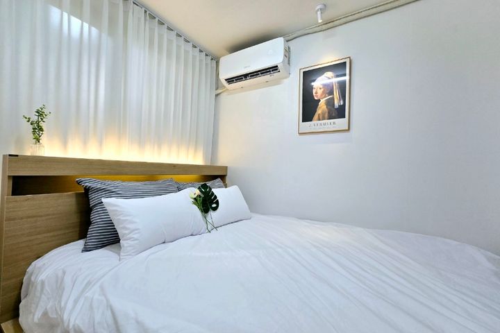 1 minute from Hapjeong Station / 3 rooms / 8 3th image