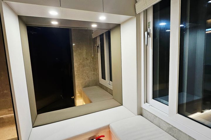 Newly built duplex penthouse for 10 people 4th image
