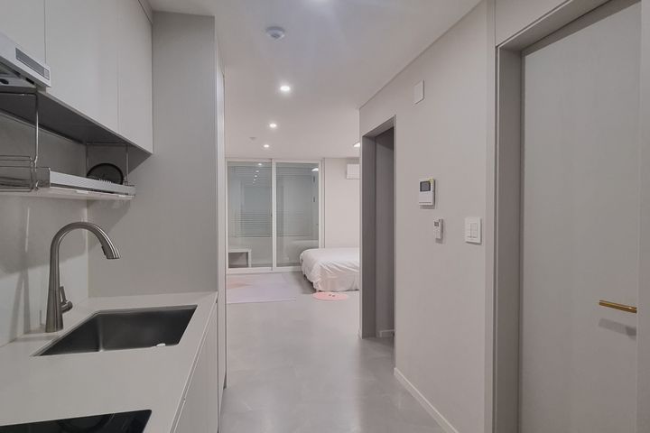 강남역 드레스룸이 있는 5번째 이미지