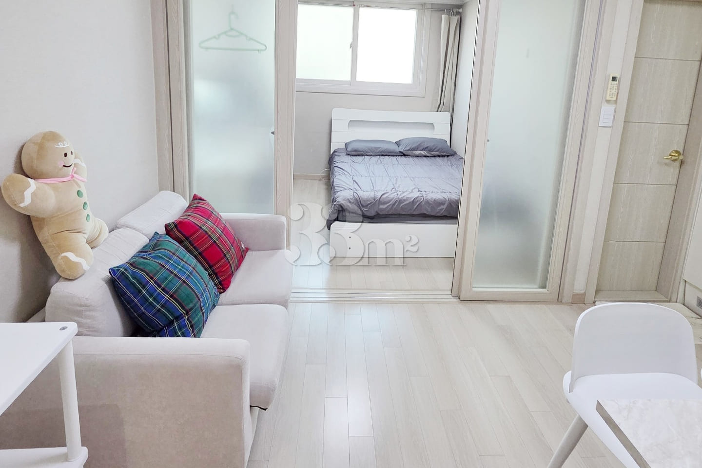 Fully furnished two-room apartment 2 minutes 0th image