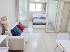 Fully furnished two-room apartment 2 minutes 0th image