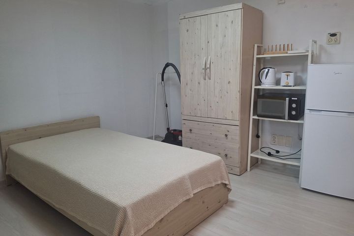 Gamhae Eobang Studio Apartment 4th image