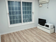 Two-room unit with a living area; short-term  1th image
