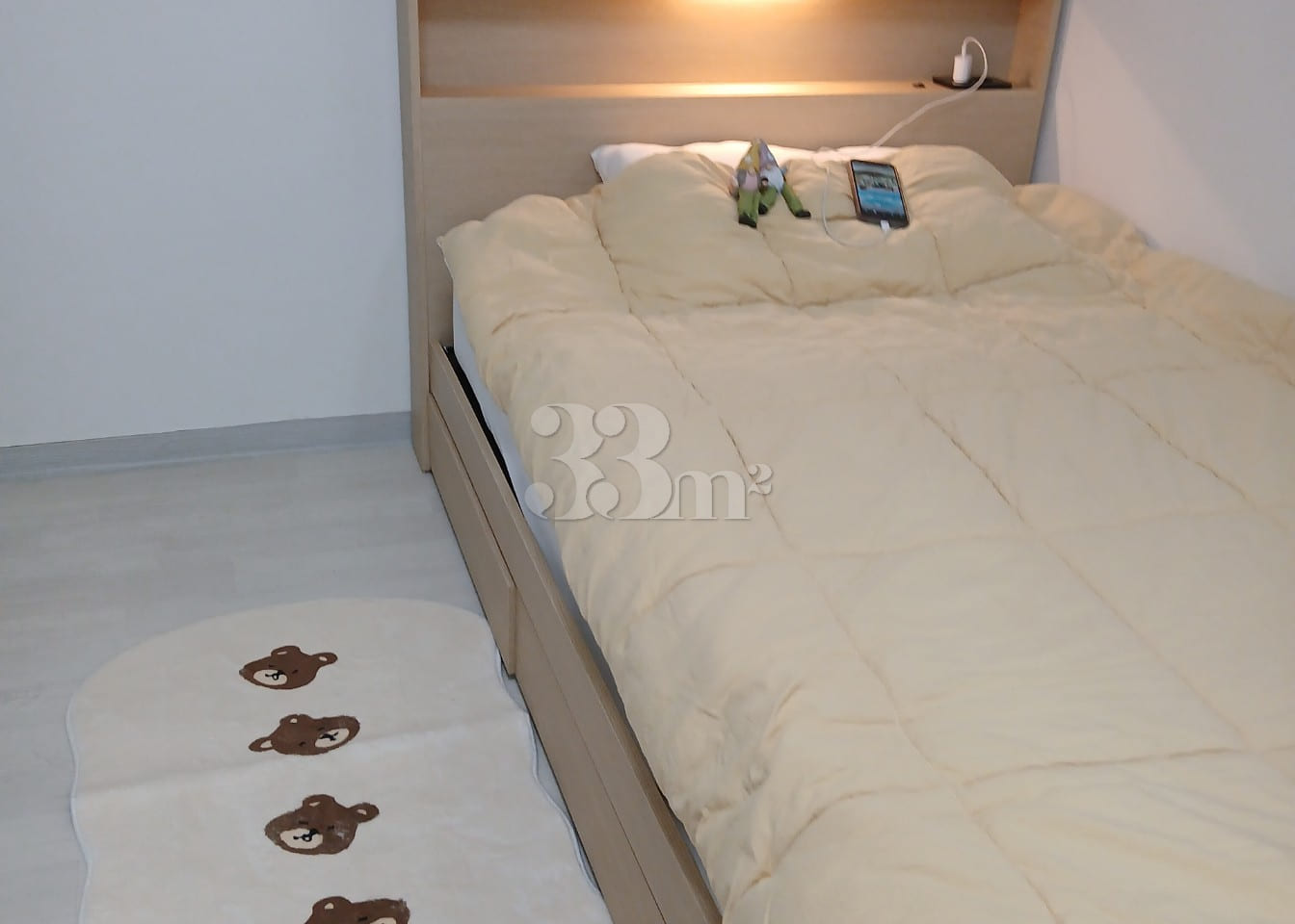 Clean studio apartment near International St. 6th image
