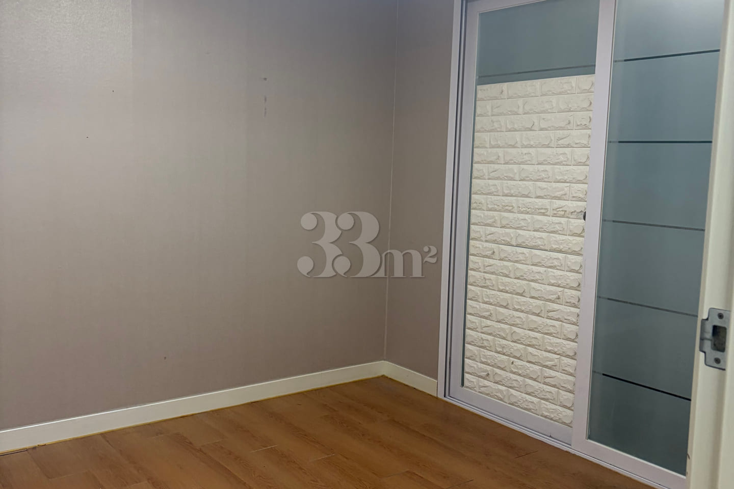 Room 303, Two-room 4th image