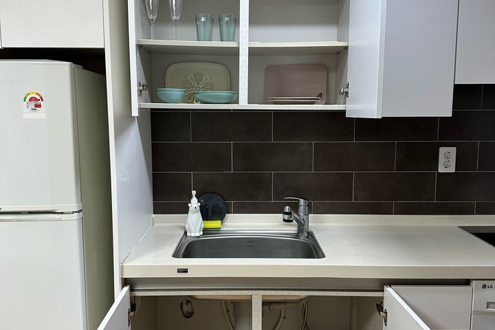 Seodaemun-gu, fully furnished, parking availa 10th image