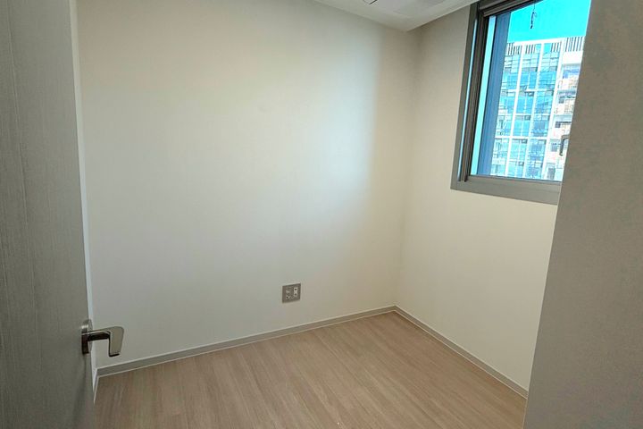 New 2-bedroom apartment with Han River view ✨ 12th image