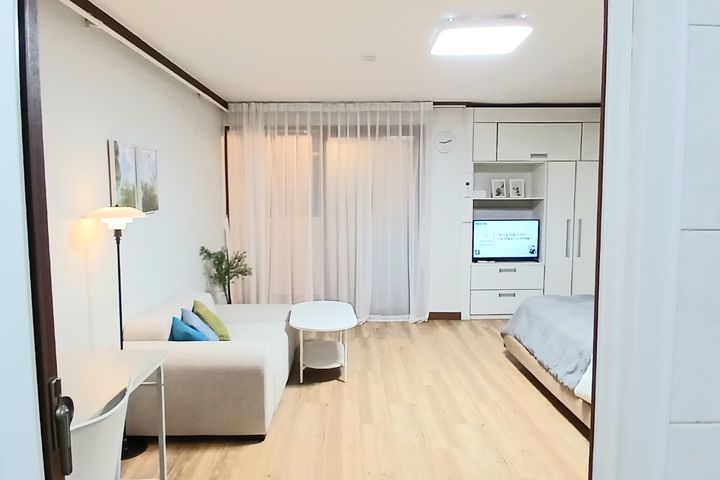 위치좋고 운동장원룸 1번째 이미지