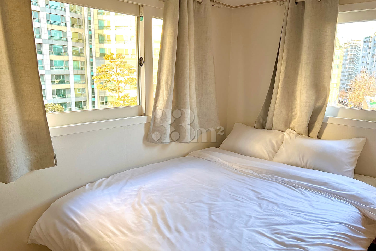 3 Bedrooms / 2 Bathrooms / Parking / Convenie 7th image