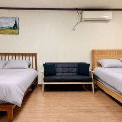 Quadruple Room with 2 Queen Beds Unit Image