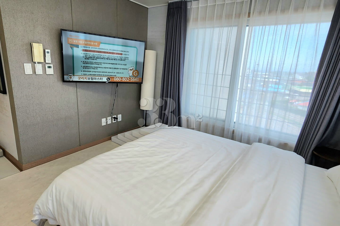 Large room near the beach during peak season 3th image