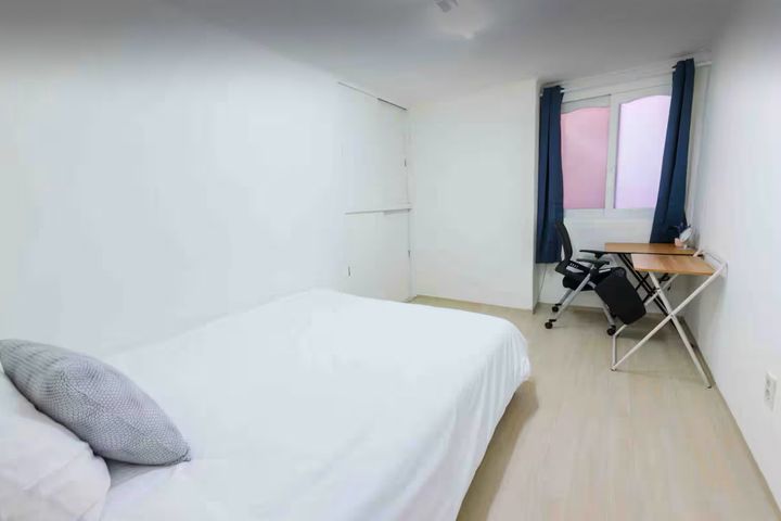 Three-bedroom apartment in Yeontral Park! 10th image