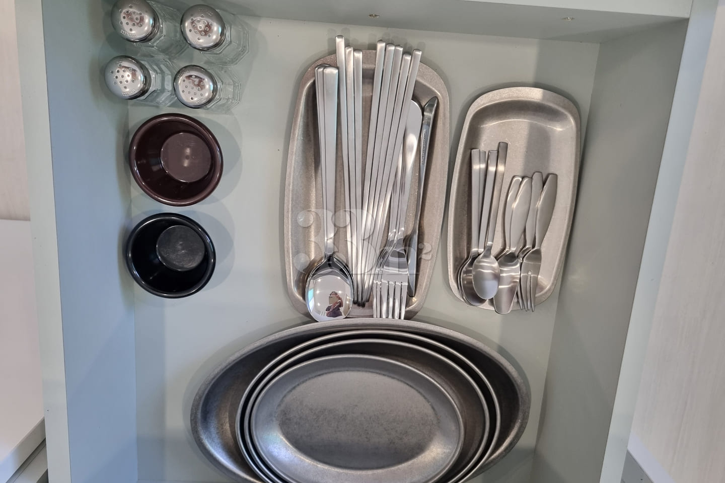 Fully furnished two-bedroom apartment near Gi 6th image