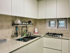 Apartment in the immediate vicinity of Hwajeo 15th image