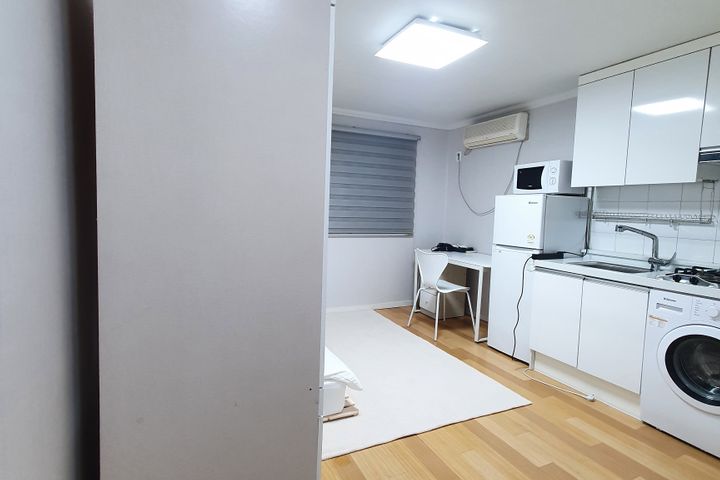 #54 넓직한 방 3번째 이미지