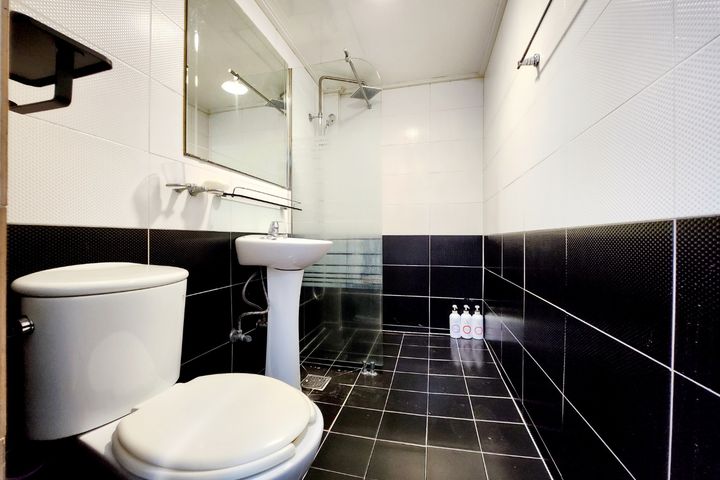 Fully Furnished Studio near Bucheon Station 1 4th image