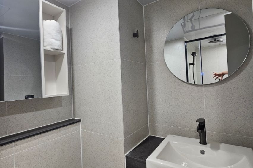 을지로 넓은 풀옵션복층 15번째 이미지