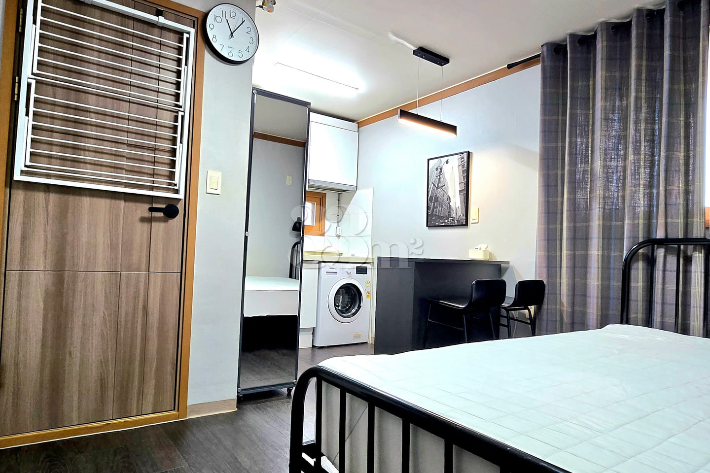 Cozy Studio in Mangwon (Unit 404) 3th image