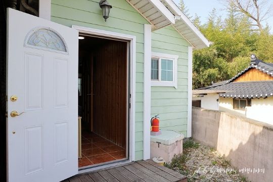 구절초가는길 별채