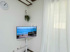 2nd Floor White Studio 3th image