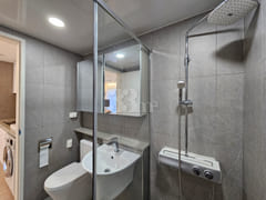 Affordable two-room apartment in Deungchon 5th image