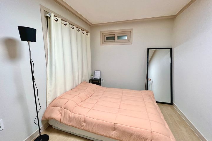 Kongkong House: A Stylish Private House 6th image