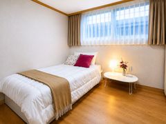 Suyu Station Fully Furnished Unit 4 0th image