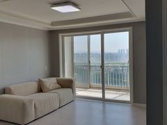 1 large room, 1 small room, 1 kitchen 19th image